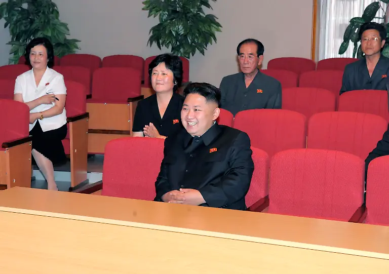 2012-07-15T081641Z-01-PYO06-RTRMDNP-3-KOREA-NORTH-JPG3452299925420093685