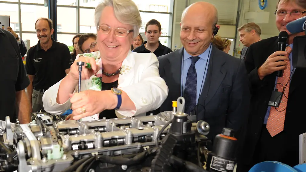 35vm3646-jpg6224400211751157109