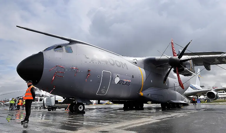 35ue2838-jpg1012274487809069952