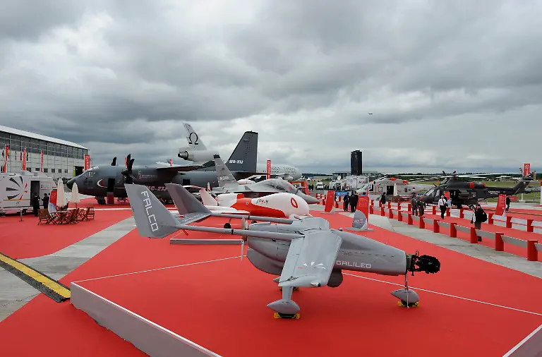 35tt2130-jpg4627369531741953984