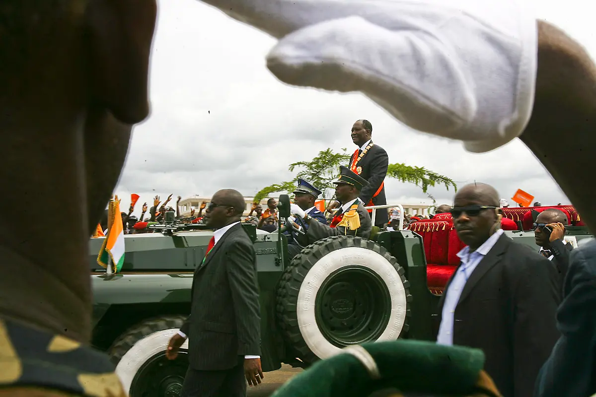 23-ouattara-amtseinfuehrung-nach-krieg