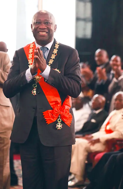 11-stichwahl-gbagbo-schwoert-amtseid