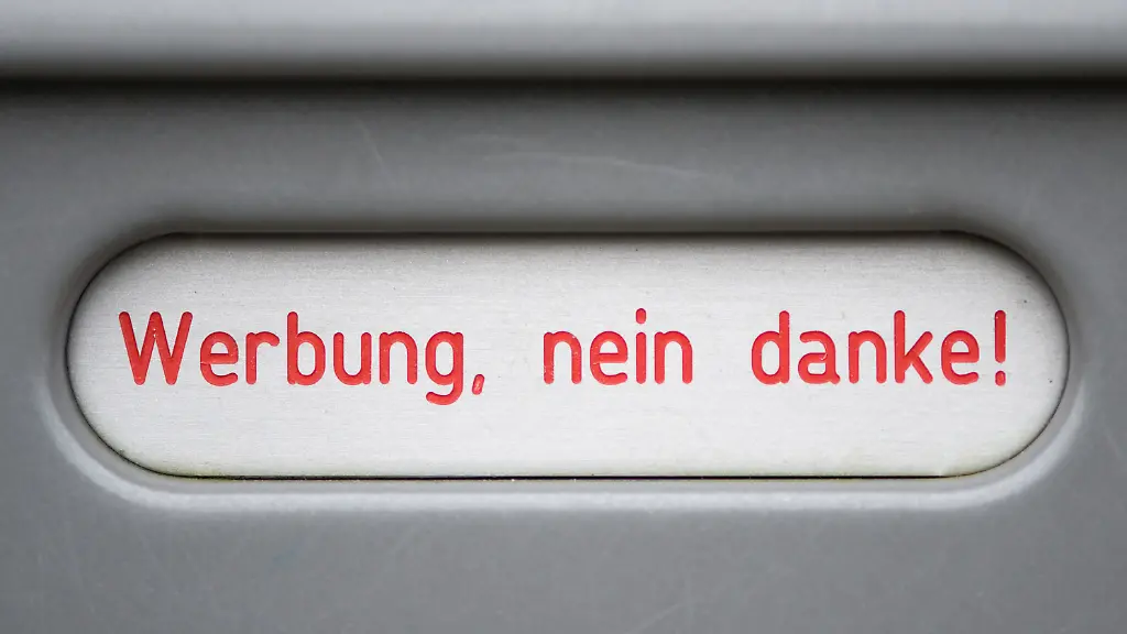 DI10175-20120709-jpg2933352543825418116