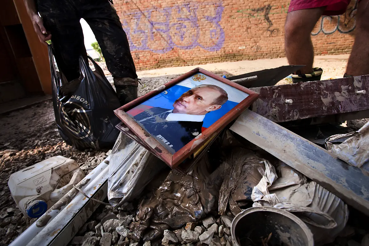 DAB2803-20120708-jpg658147117481499998