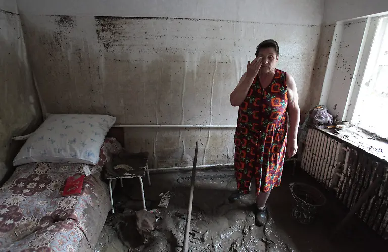 35t63311-jpg5926833118518573186