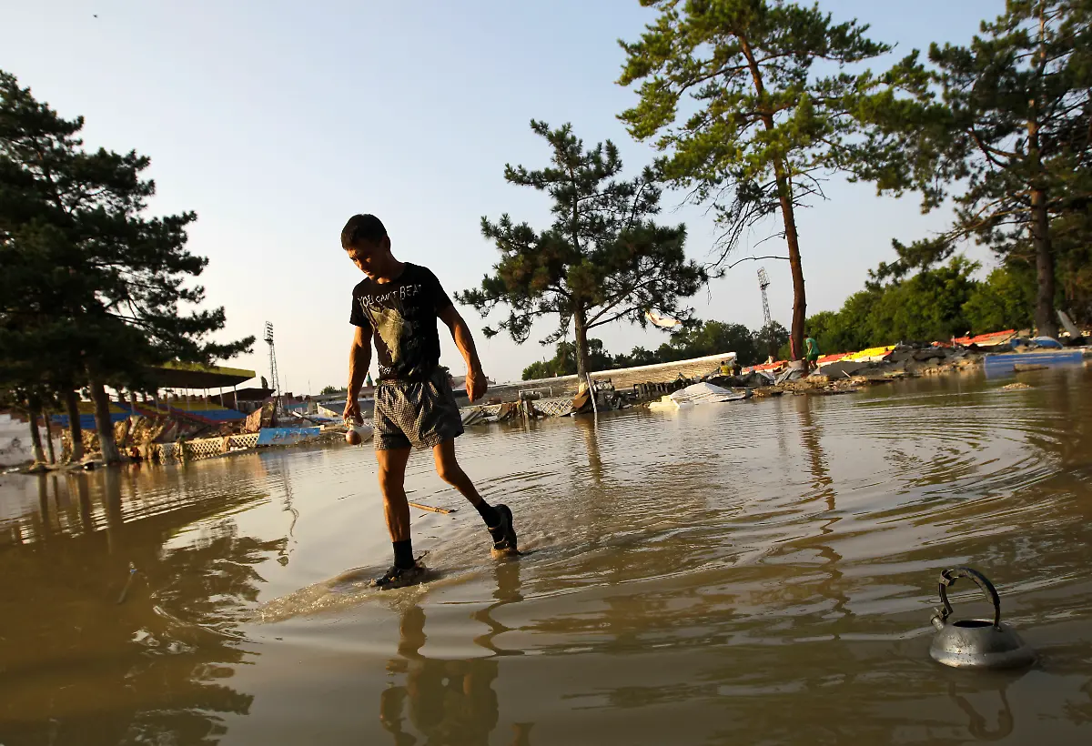 DAB2960-20120708-jpg2233834520931928995