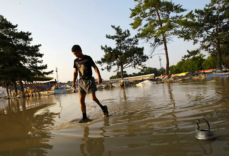 DAB2960-20120708-jpg2233834520931928995