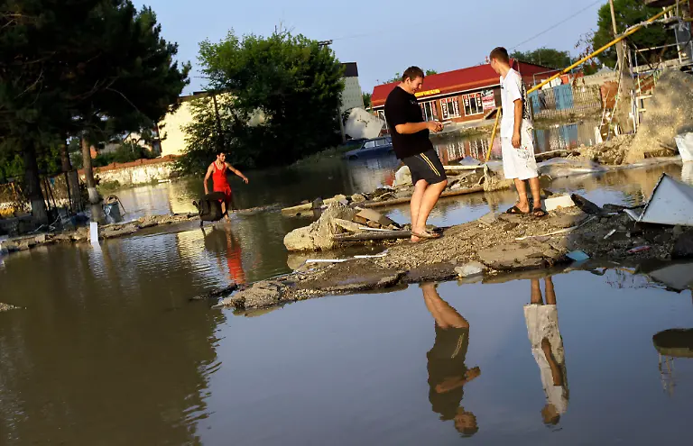 DAB3212-20120708-jpg3347092154240377665