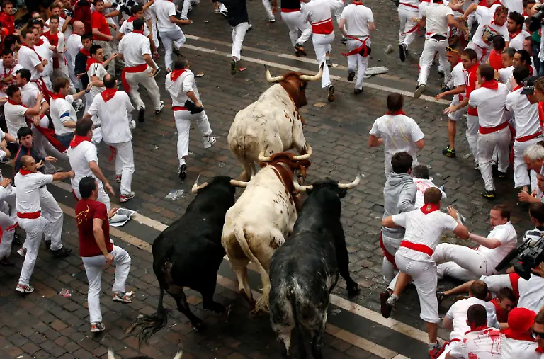 2012-07-07T070840Z-01-SVP03-RTRMDNP-3-SPAIN-JPG3110876846506768948
