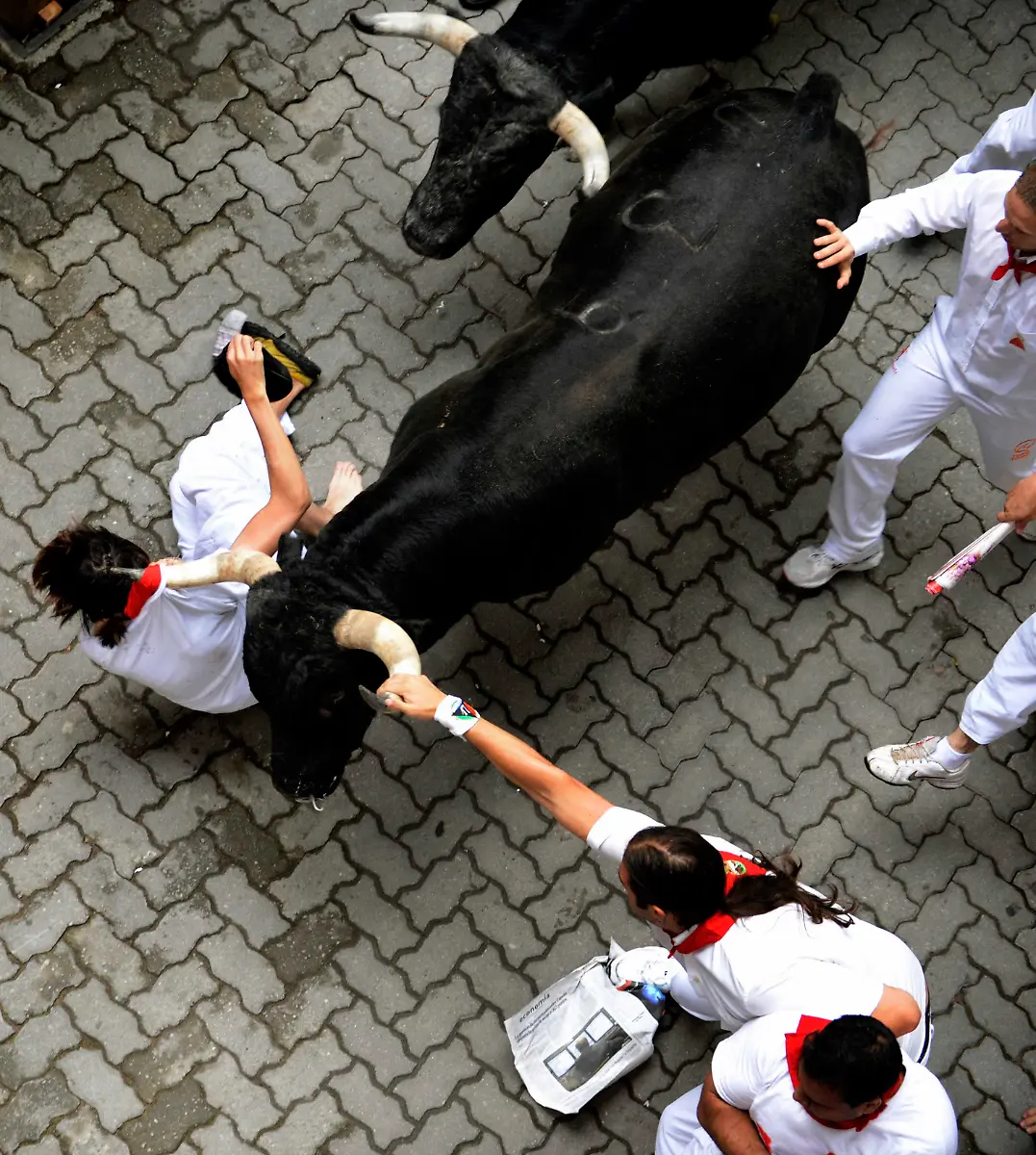 2012-07-07T071749Z-01-EAG02-RTRMDNP-3-SPAIN-JPG6093506869738505305