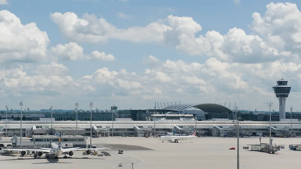 DI10210-20120706-jpg9043778342558903430