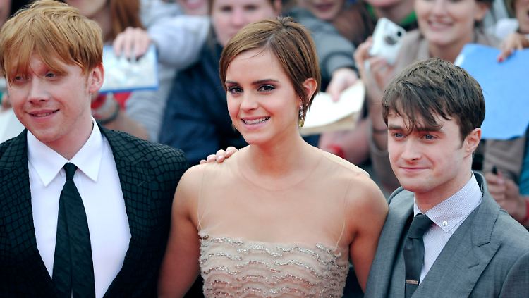 Zum letzten Mal als Ron, Hermine und Harry auf dem roten Teppich: Rupert Grint, Emma Watson und Daniel Radcliffe (l-r) bei der Premiere in London.
