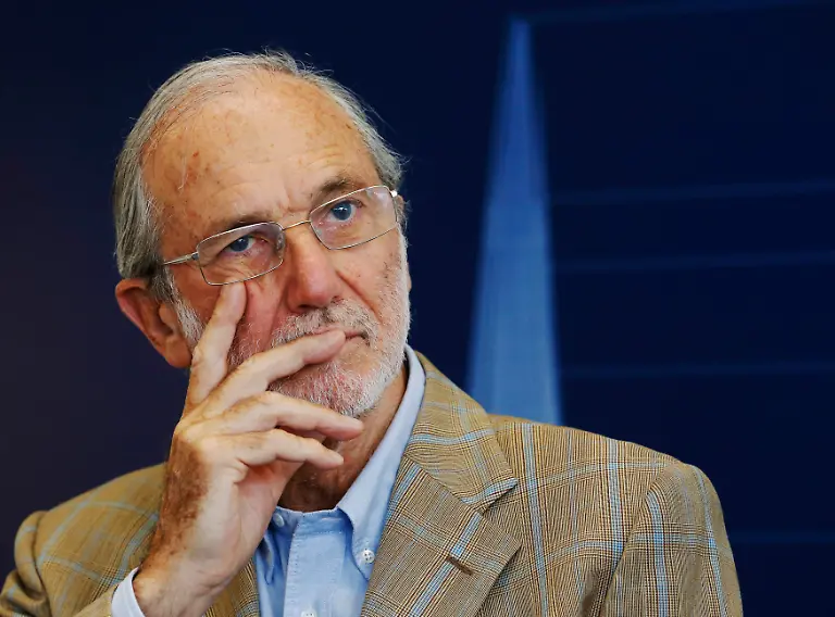 2012-07-04T201435Z-01-LON101-RTRMDNP-3-BRITAIN-SHARD-JPG7338082806319545812