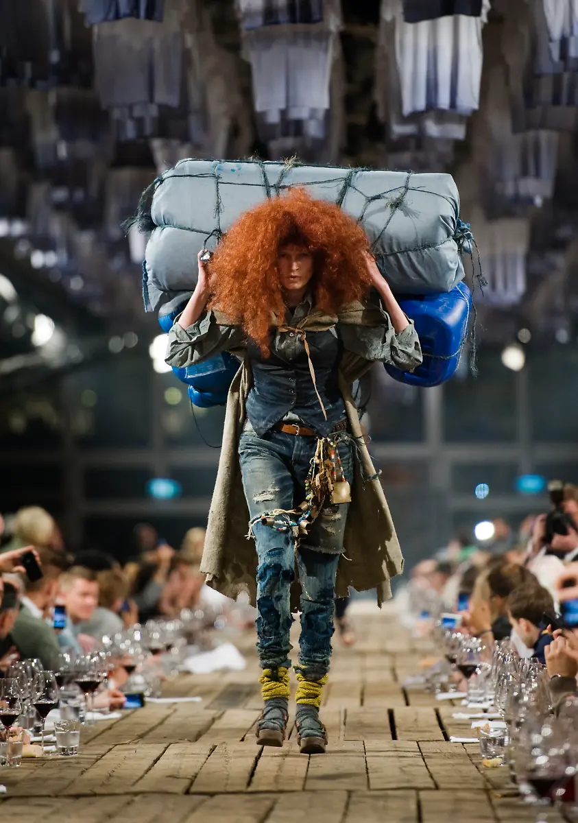 DI10032-20120704-jpg6726759831378826920