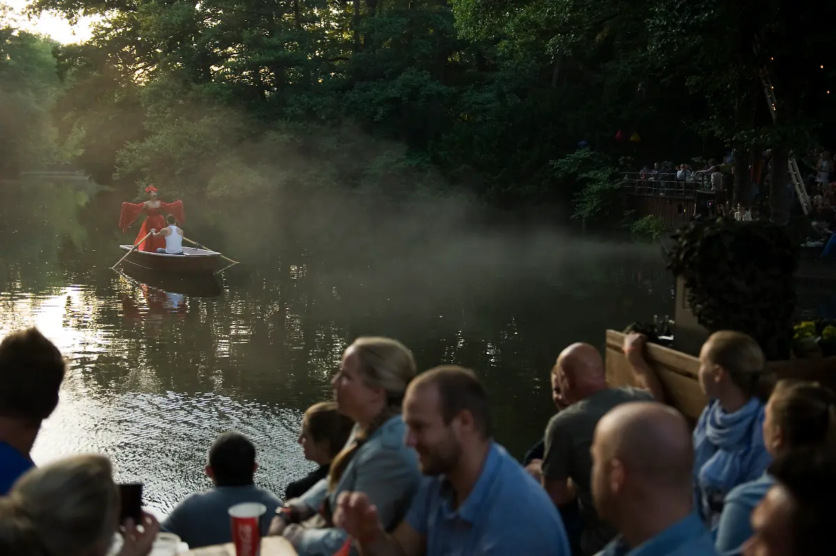 DI10251-20120703-jpg429430982938255431