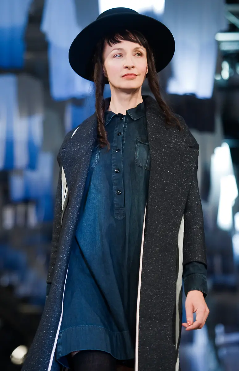 DI30013-20120704-jpg7861332798936398344