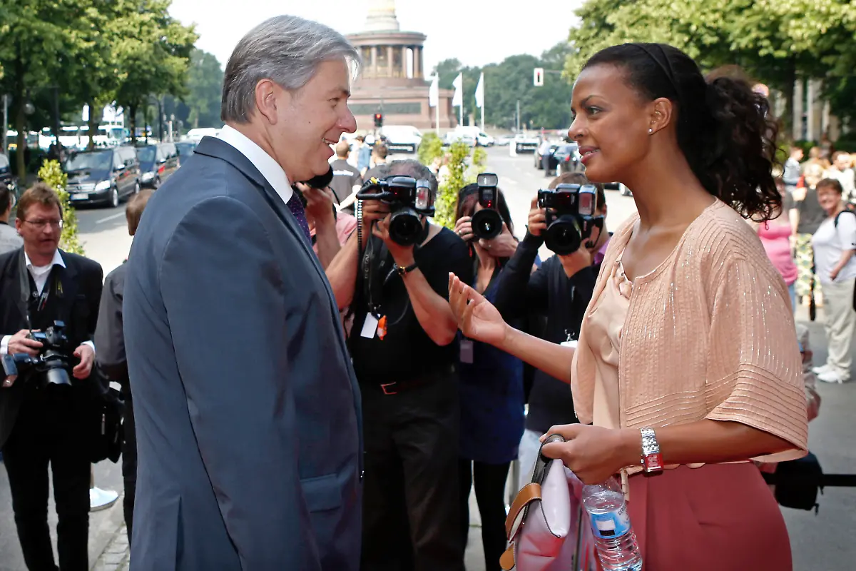 35qc0641-jpg6123788979495510163