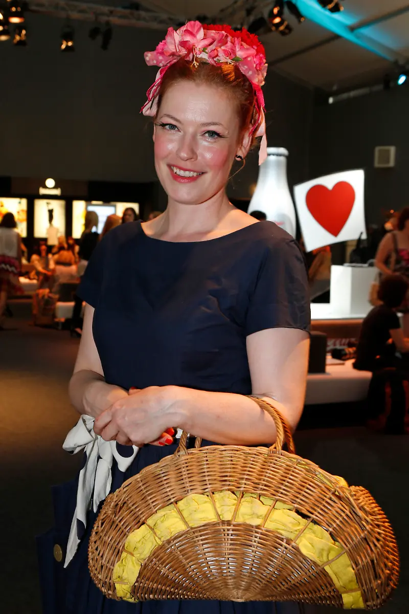 35qe2109-jpg6283647800562214461