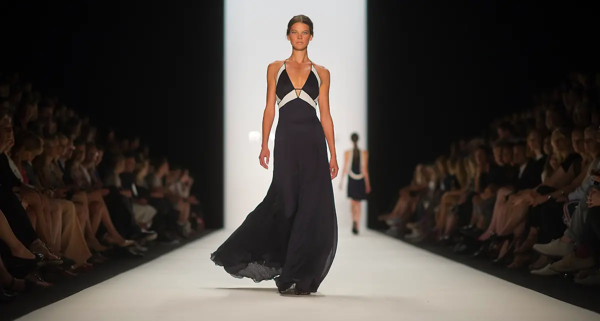 DI30402-20120705-jpg1079851286159601891