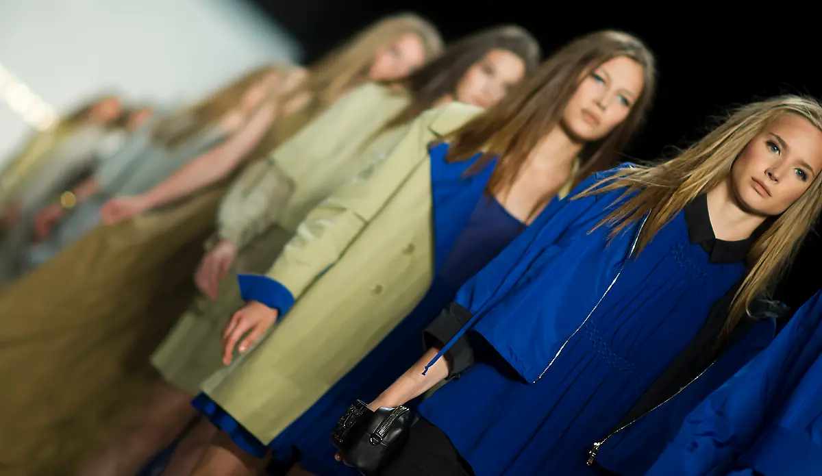 DI10108-20120705-jpg2571030979849428401