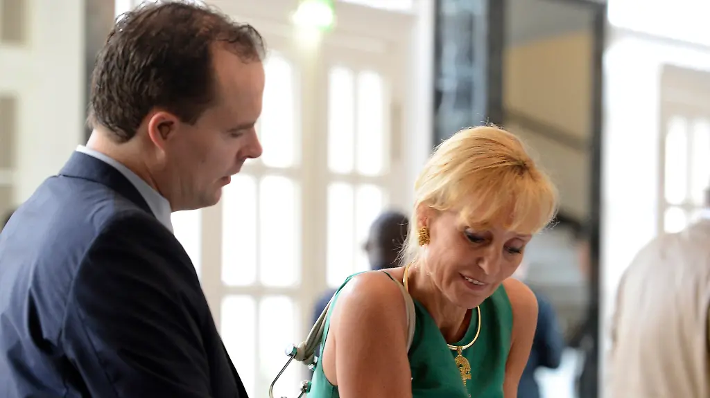 2012-07-04T111819Z-01-FBI07-RTRMDNP-3-GERMANY-JPG7057048006268330349