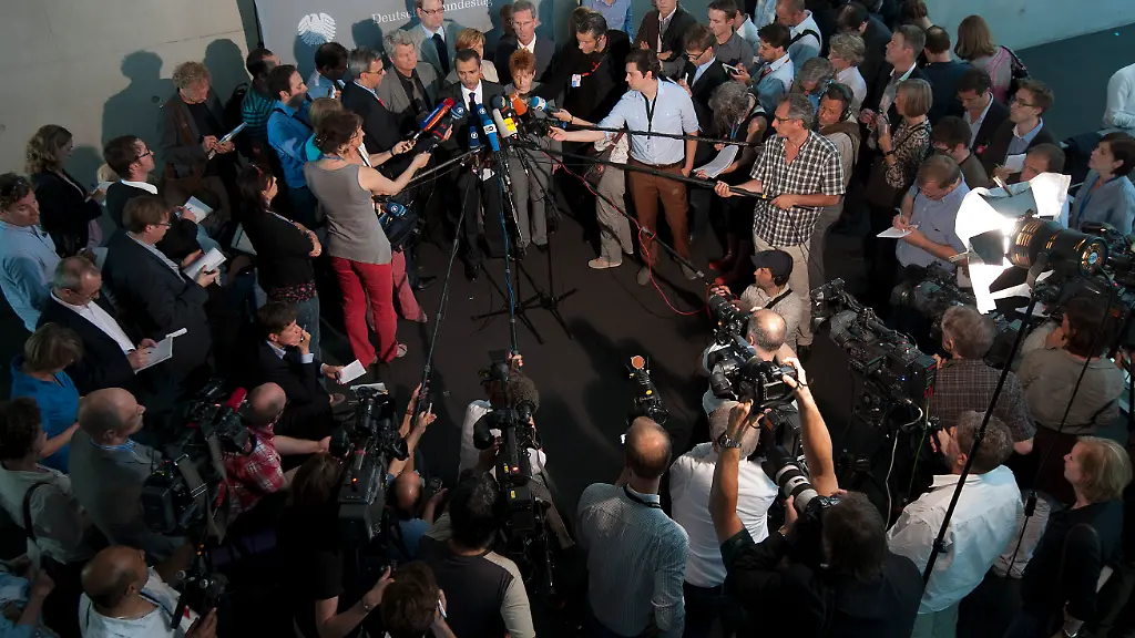 DI30349-20120704-jpg115278904436845684