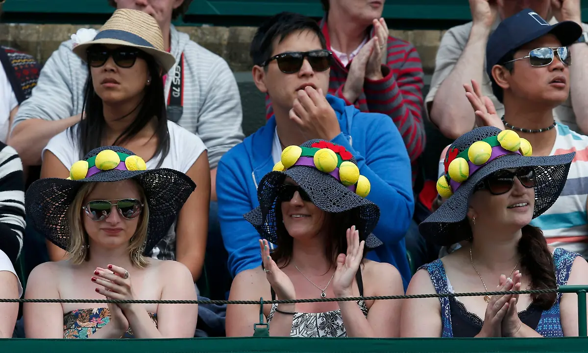 2012-06-30T141955Z-01-WIM094-RTRMDNP-3-TENNIS-WIMBLEDON-JPG8946195913261835481