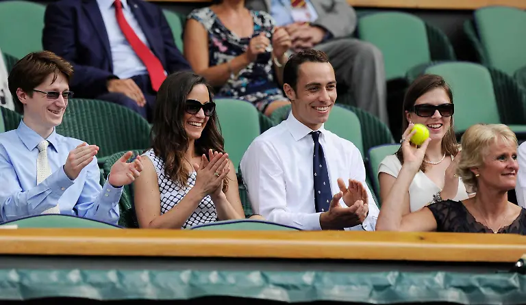 35lt5639-jpg8152844138611900127