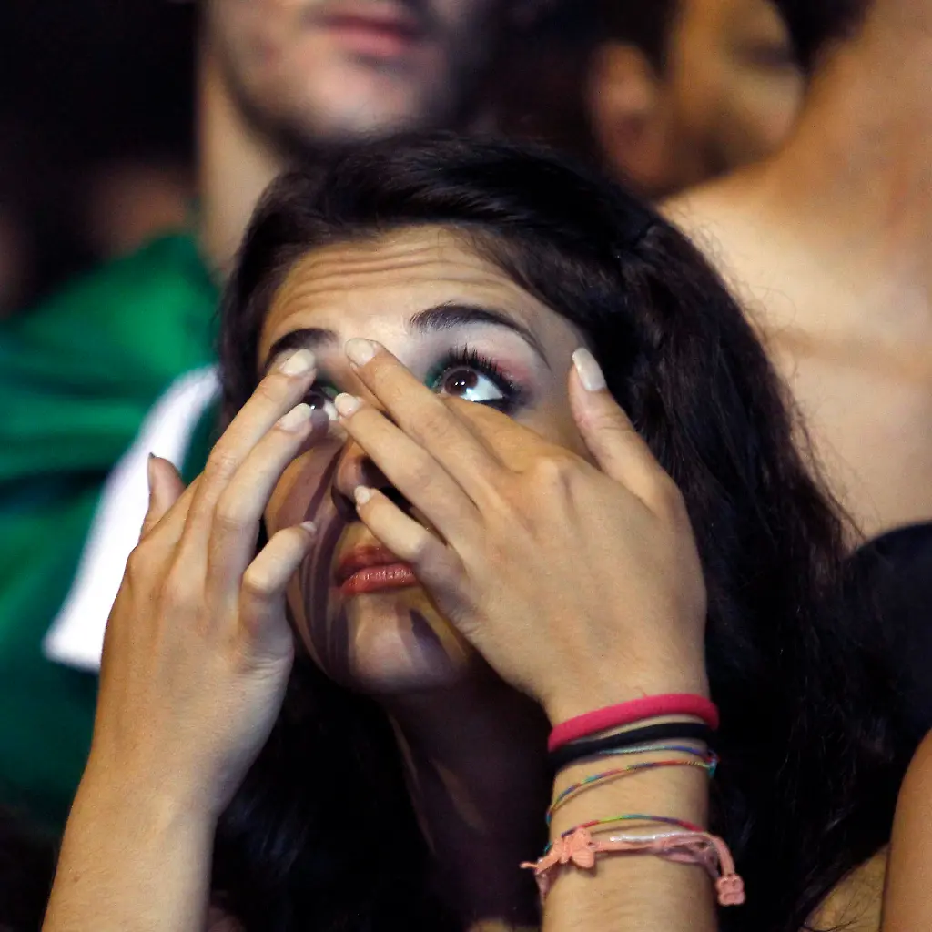 2012-07-01T213312Z-01-ROM222-RTRMDNP-3-SOCCER-EURO-JPG7362631999498110180