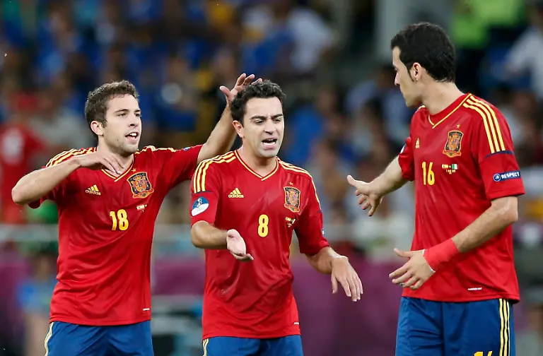 2012-07-01T202424Z-01-MDJ40-RTRMDNP-3-SOCCER-EURO-JPG5468660349787151085