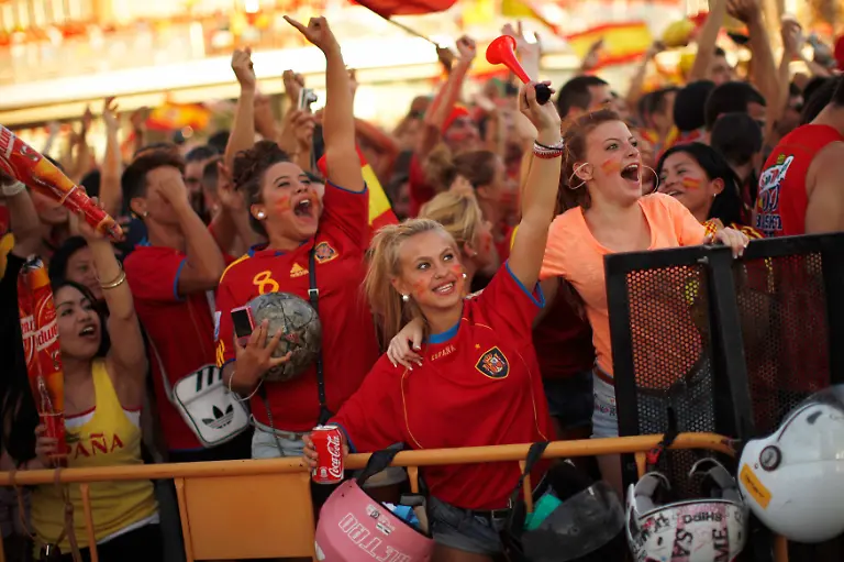 2012-07-01T192832Z-01-JN2003-RTRMDNP-3-SOCCER-EURO-JPG1889259173608994464