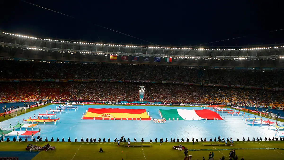 2012-07-01T184255Z-01-ZIG515-RTRMDNP-3-SOCCER-EURO-JPG6485334423054128329