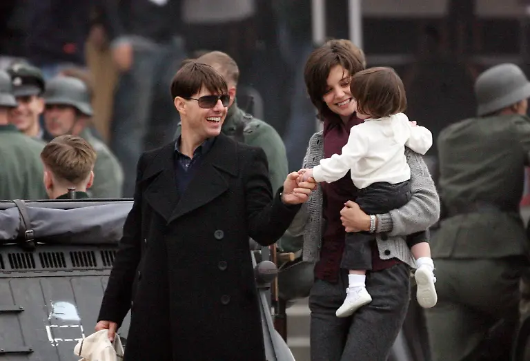 DI30021-20120630-jpg81273060372314856