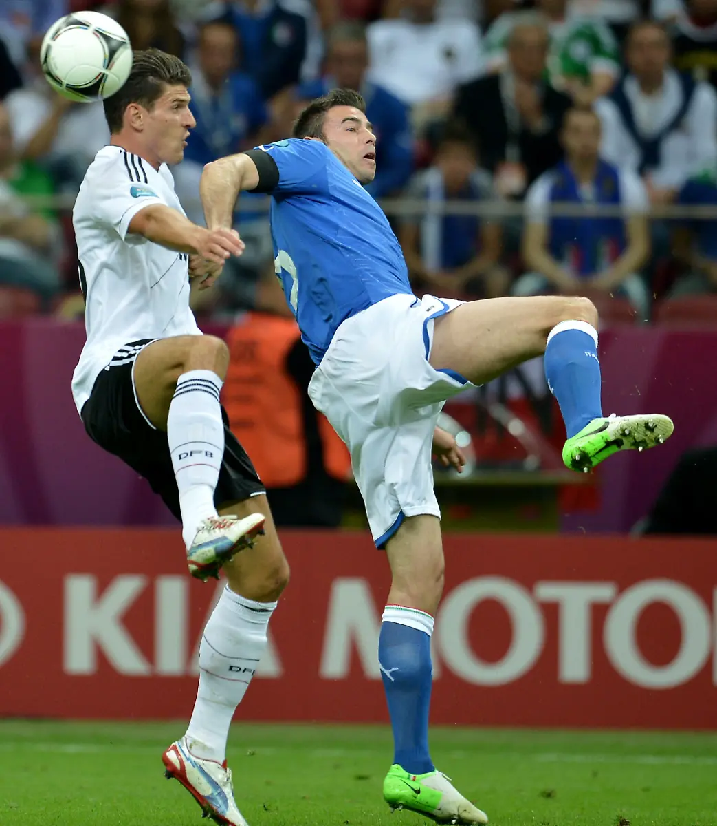 DI30640-20120628-jpg2843497515207388527