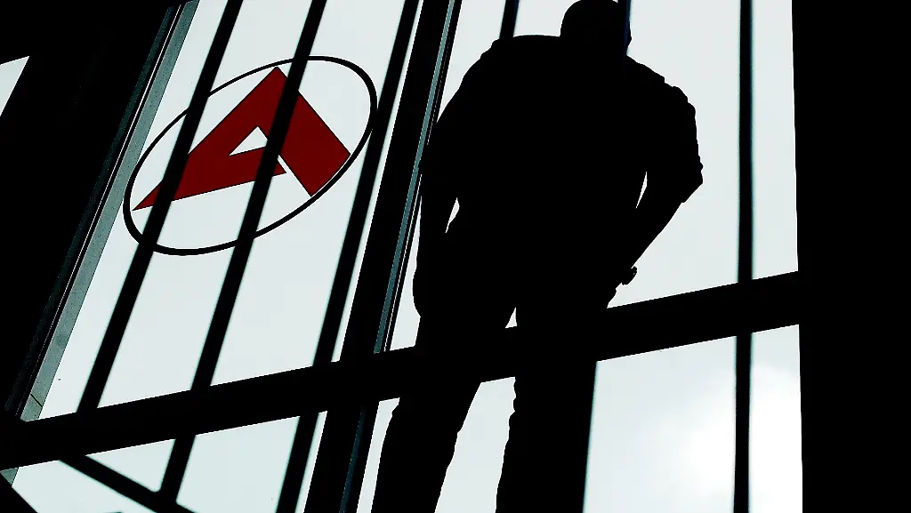 DI10034-20120628-jpg2166733726344363028