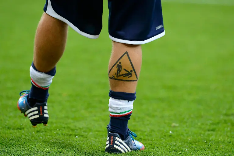 2012-06-23T175644Z-01-CVI1109-RTRMDNP-3-SOCCER-EURO-JPG2493425724906779668