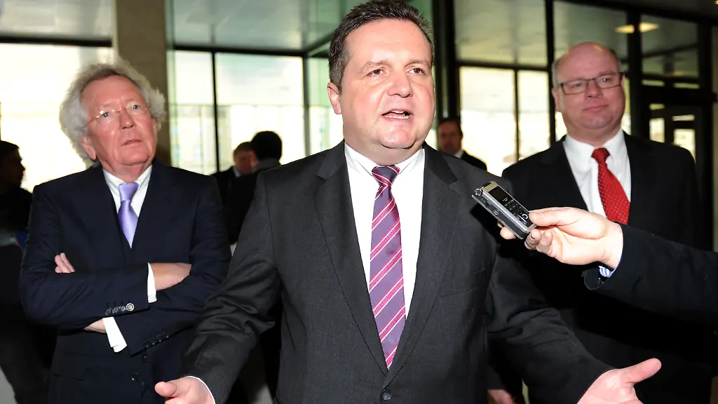 35fs5418-jpg7179712546472604336