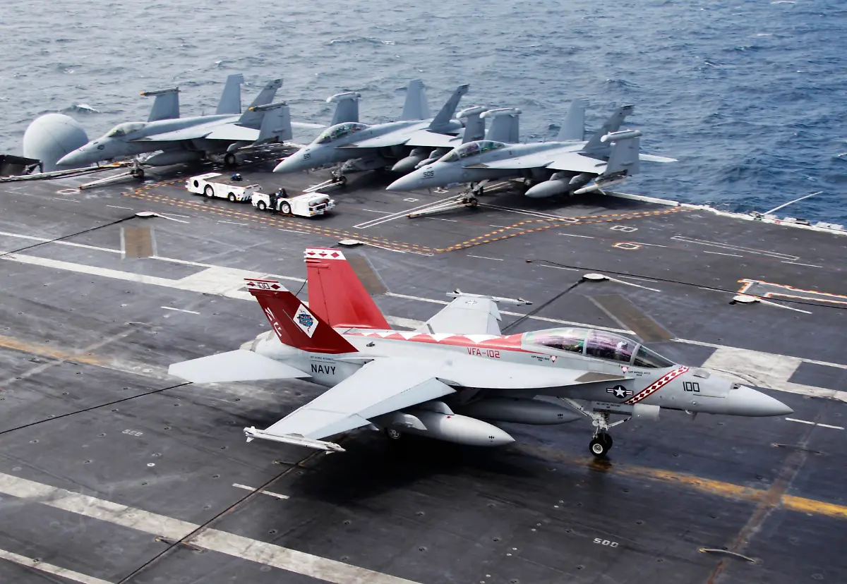 2012-06-24T120727Z-01-OSA03-RTRMDNP-3-KOREA-JPG8286208335423275263