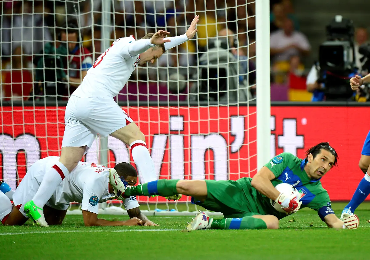 DI30337-20120624-jpg6982057247666734490