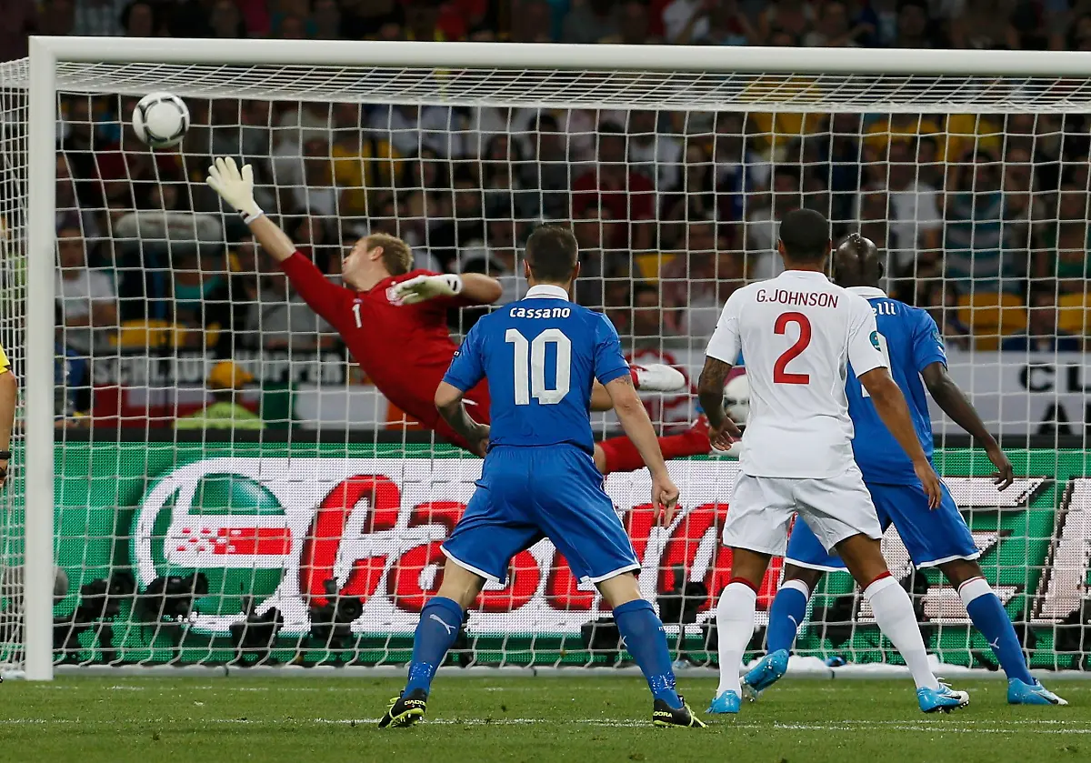 2012-06-24T185709Z-01-DZL07-RTRMDNP-3-SOCCER-EURO-JPG2512541666489345447