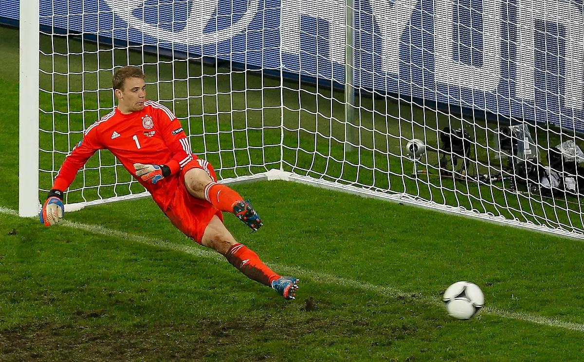 2012-06-22T205337Z-01-STN173-RTRMDNP-3-SOCCER-EURO-JPG5552903589971581321