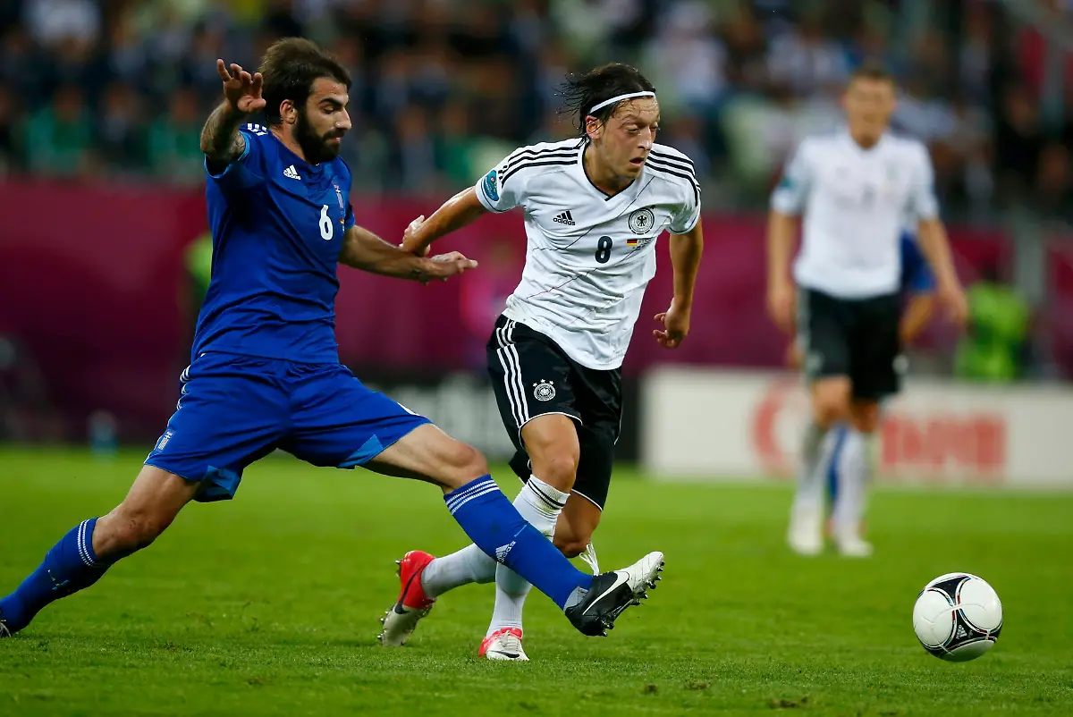 2012-06-22T194339Z-01-MAD530-RTRMDNP-3-SOCCER-EURO-JPG7709125330404526041