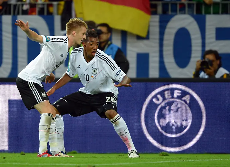 35hy3701-jpg6952732149760832057