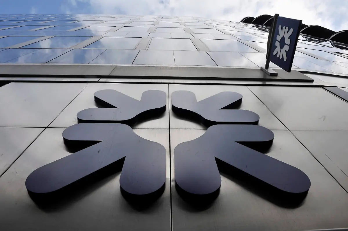 35hn2435-jpg7005635476067169696