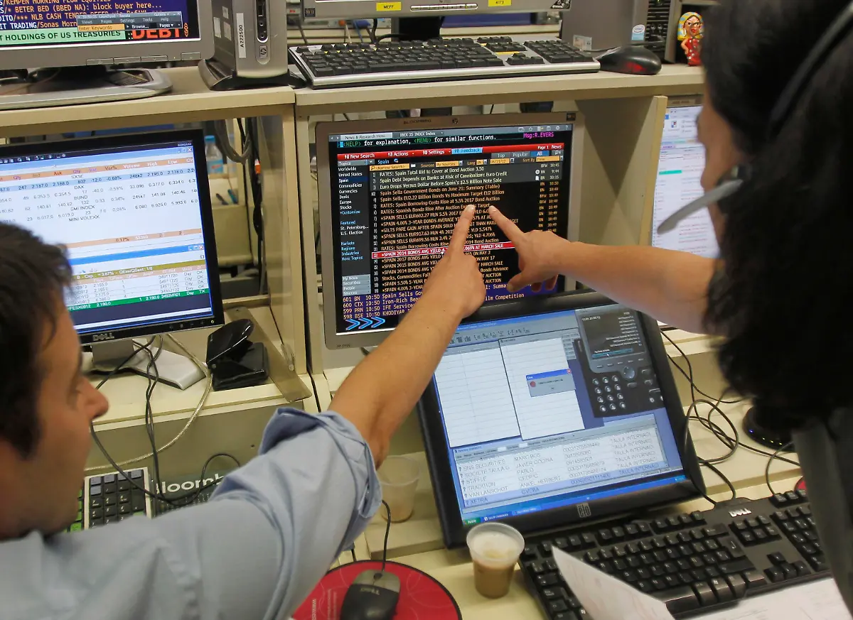 2012-06-21T120243Z-01-AG02-RTRMDNP-3-SPAIN-ECONOMY-JPG6333396728243608767