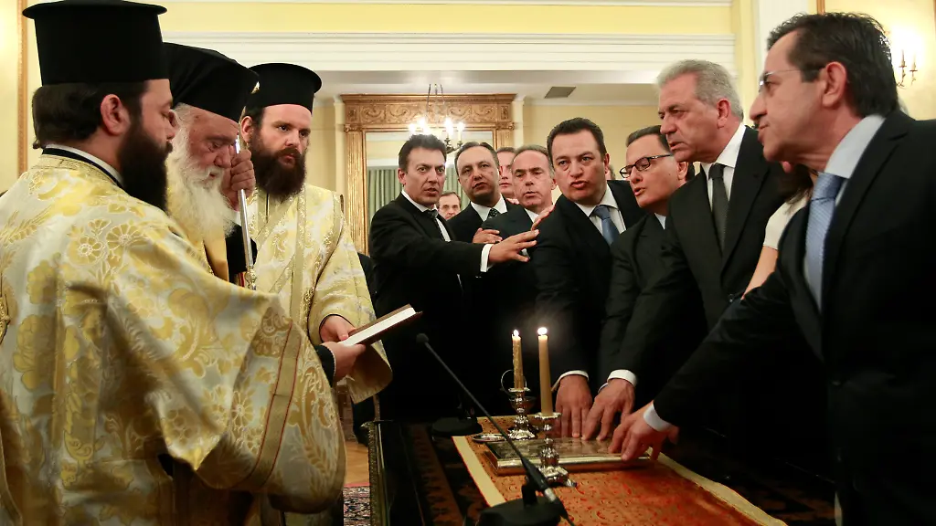 2012-06-21T173824Z-01-YAN12-RTRMDNP-3-GREECE-JPG6490013075131459266