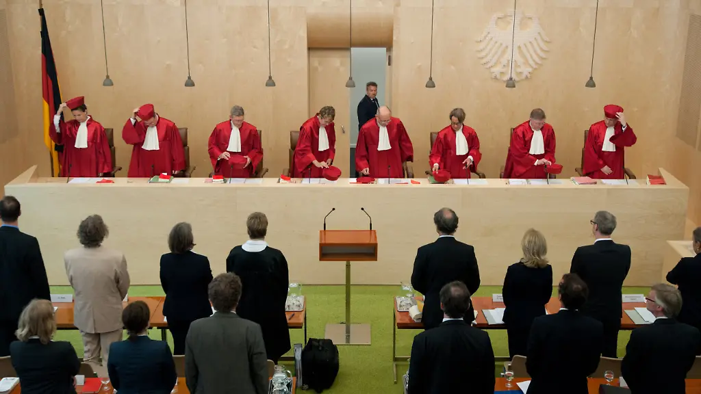 35gb0331-jpg7118076706756296819