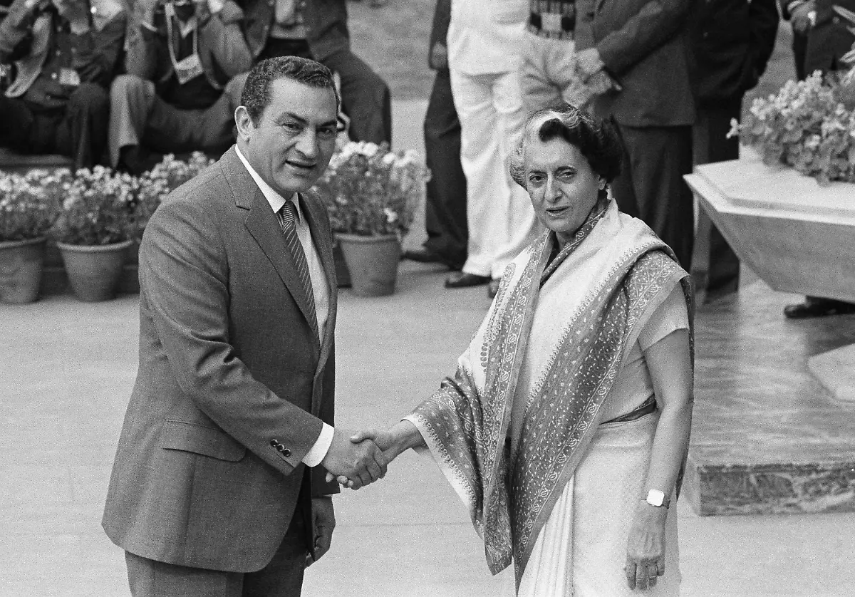 mit-Indira-Gandhi-1983