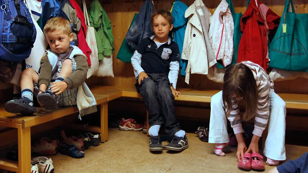 2012-06-19T133443Z-01-REH13-RTRMDNP-3-GERMANY-JPG1512767716115096841