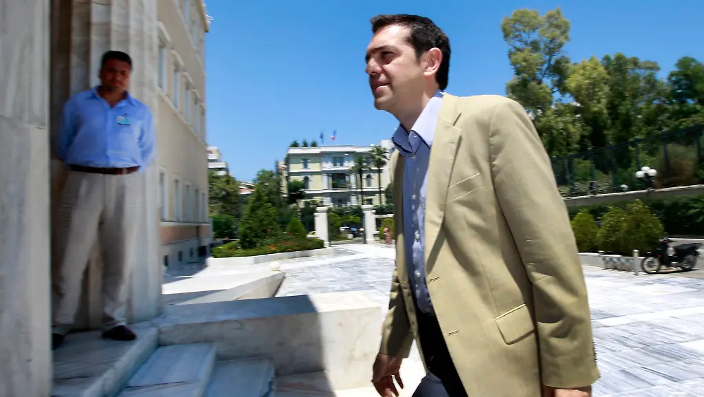 2012-06-18T114227Z-01-YAN01-RTRMDNP-3-GREECE-JPG3298504748514722811